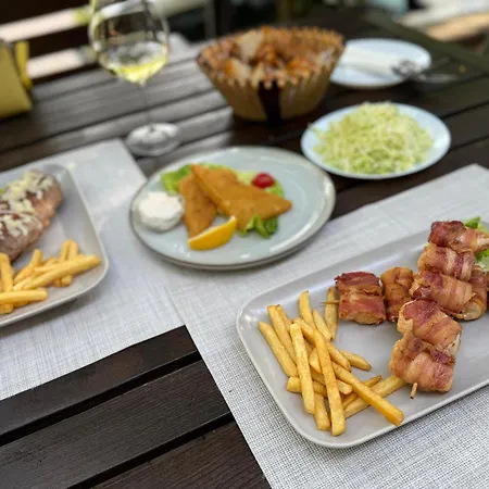 Restoran Lisine - Resavska Pecina بيت شباب