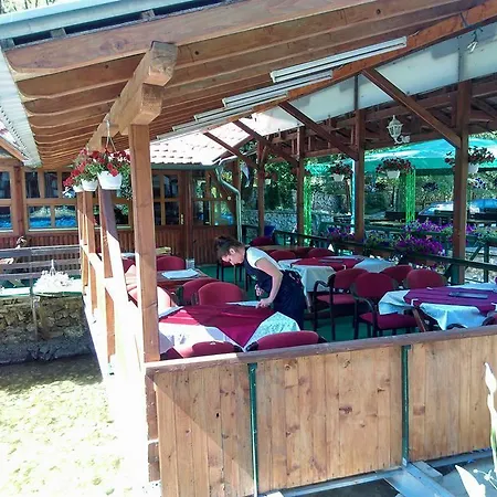 Restoran Lisine - Resavska Pecina