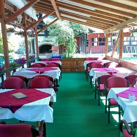 Restoran Lisine - Resavska Pecina Strmosten