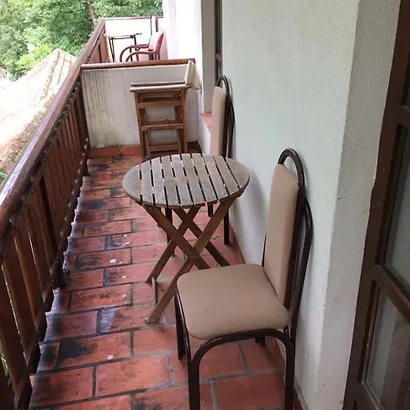 Restoran Lisine - Resavska Pecina بيت شباب