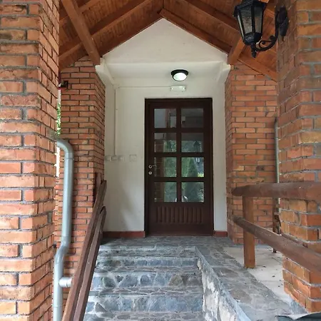 Restoran Lisine - Resavska Pecina بيت شباب *