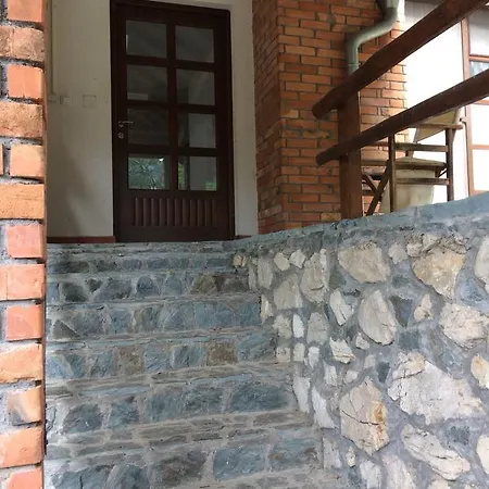 Restoran Lisine - Resavska Pecina Hostel