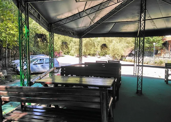 Hostel Restoran Lisine - Resavska Pecina *